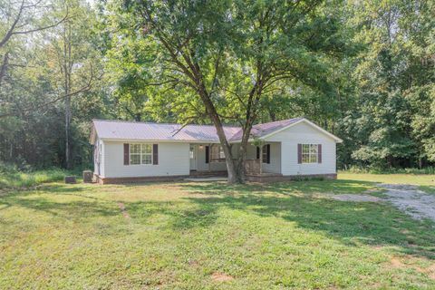 Photo of 715 b Water Tank Road, Booneville, MS 38829 (MLS # 25-3438)