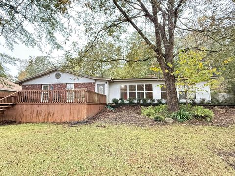 Photo of 131 Yon-O-Main Trl Trl, Tupelo, MS 38804 (MLS # 25-3786)