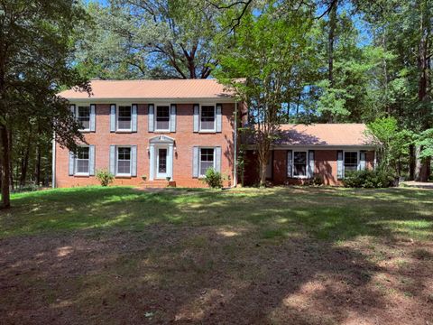 Photo of 1108 S Pearl, Iuka, MS 38852 (MLS # 25-2872) Photo of 1108 S Pearl, Iuka, MS 38852 (MLS # 25-2872)
