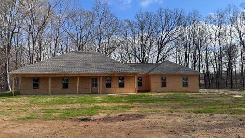 Photo of 154 Holly Trail, Pontotoc, MS 38863 (MLS # 25-4259)