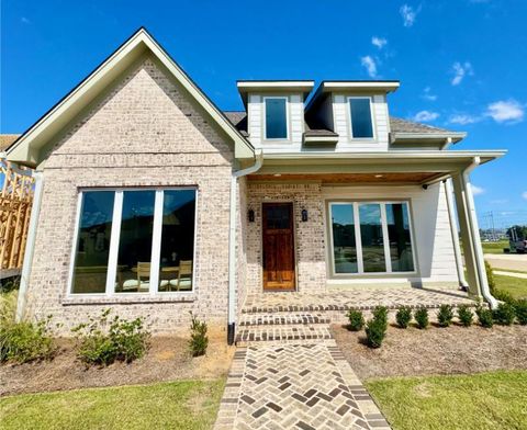 Photo of 16 Blue Ribbon Dr., Tupelo, MS 38804 (MLS # 25-3506)