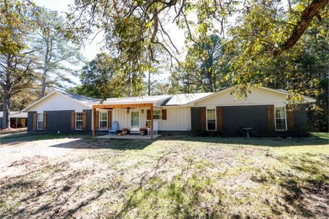 Photo of 11 County Road 4060, Marietta, MS 38856 (MLS # 25-3704)