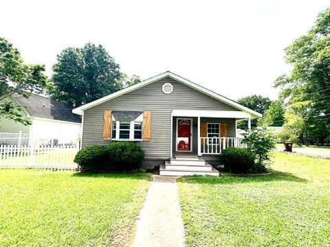 Photo of 115 Myrtle Ave., Nettleton, MS 38858 (MLS # 26-1538)