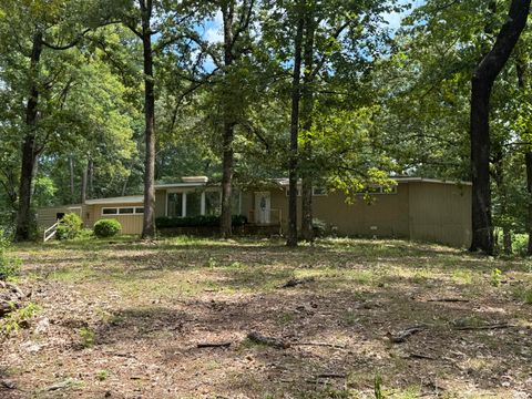 Photo of 409 Pinehurst, Fulton, MS 38843 (MLS # 25-2850) Photo of 409 Pinehurst, Fulton, MS 38843 (MLS # 25-2850)