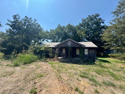 Photo of 1032 Word, Tutwiler, MS 38963 (MLS # 25-3185)