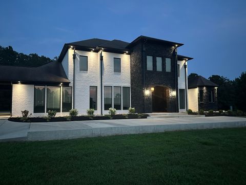 Photo of 892 Rd 931, Tupelo, MS 38804 (MLS # 25-2910) Photo of 892 Rd 931, Tupelo, MS 38804 (MLS # 25-2910)