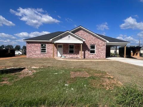 Photo of 931 Reed St., New Albany, MS 38652 (MLS # 25-3355)