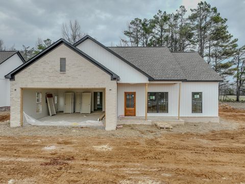 Photo of 737 County Road 54, New Albany, MS 38652 (MLS # 26-618)