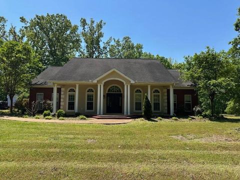 Photo of 15 County Road 7018, Booneville, MS 38829 (MLS # 26-1644)