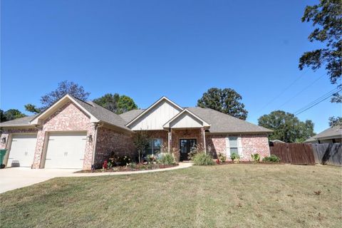 Photo of 4698 Butler Road, Tupelo, MS 38801 (MLS # 25-3426)