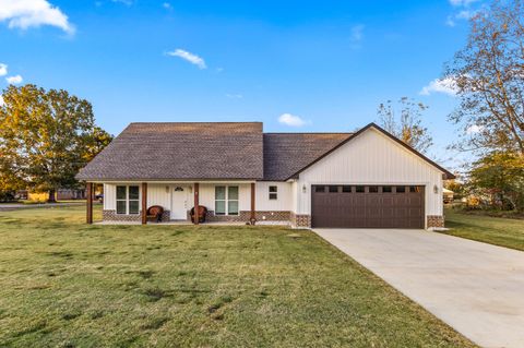 Photo of 60003 Academy St, Smithville, MS 38870 (MLS # 25-3983)