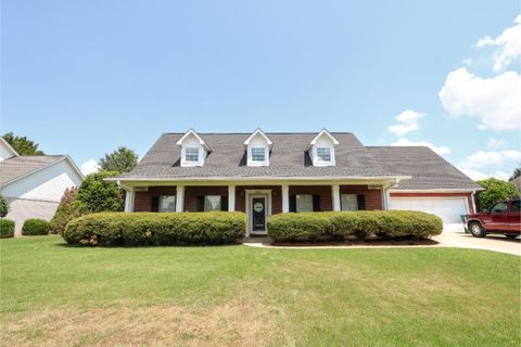 Photo of 1562 Summerchase, Tupelo, MS 38801 (MLS # 25-2873) Photo of 1562 Summerchase, Tupelo, MS 38801 (MLS # 25-2873)