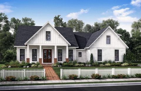 Photo of 717 Oxford Loop, New Albany, MS 38652 (MLS # 25-3990)