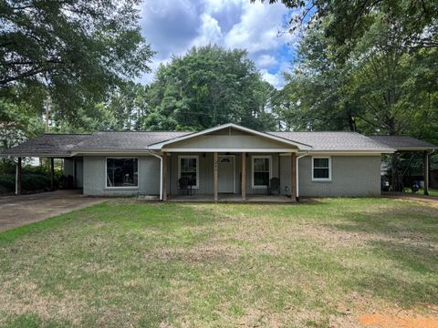 Photo of 603 Hillcrest, New Albany, MS 38652 (MLS # 25-2507)
