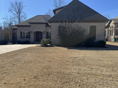Photo of 127 Courtland Drive Dr, Saltillo, MS 38866 (MLS # 26-414)