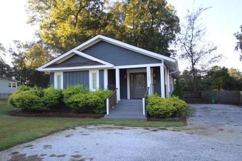 Photo of 1137 W Jackson St., Tupelo, MS 38804 (MLS # 25-3612)