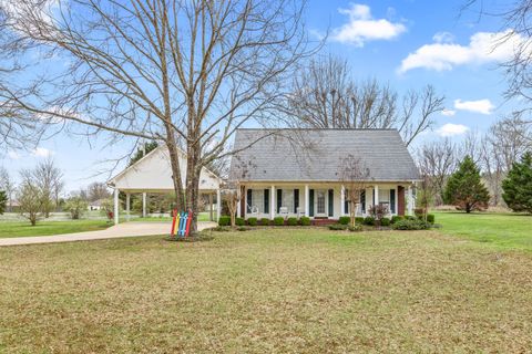 Photo of 50055 Robinson West Cir, Amory, MS 38821 (MLS # 26-859)