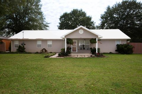 Photo of 10 Cr 2150, Booneville, MS 38829 (MLS # 25-3298)