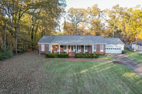 Photo of 1201 Poplar Road, Corinth, MS 38834 (MLS # 25-4025)