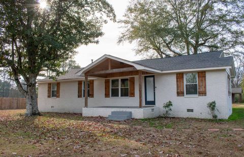 Photo of 119 Parsonage Road, Saltillo, MS 38866 (MLS # 25-4218)