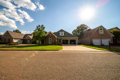 Photo of 3383 Mossey Cup Dr., Saltillo, MS 38866 (MLS # 25-2986) Photo of 3383 Mossey Cup Dr., Saltillo, MS 38866 (MLS # 25-2986)