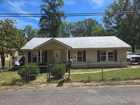 Photo of 306 Nelson St., Corinth, MS 38834 (MLS # 25-3110) Photo of 306 Nelson St., Corinth, MS 38834 (MLS # 25-3110)