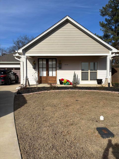Photo of 1010 Celi Pearl, New Albany, MS 38652 (MLS # 25-4339)