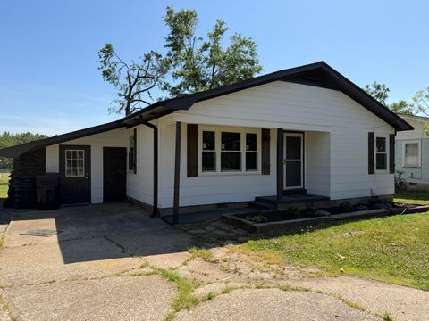 Photo of 103 Sherry Ln., Ripley, MS 38663 (MLS # 26-1409)