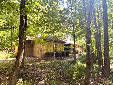 Photo of 178 Northfield Dr., Saltillo, MS 38866 (MLS # 26-1410)