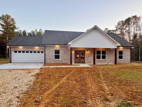 Photo of 30004 Oak, Aberdeen, MS 39730 (MLS # 25-4044)