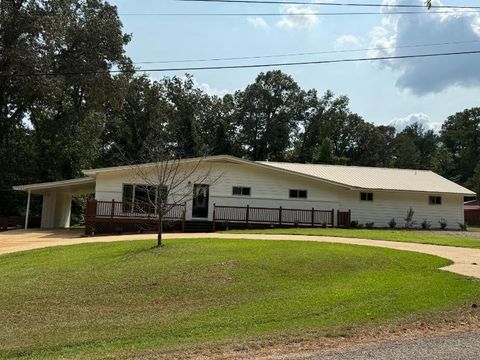 Photo of 141 Houston Lake Road, Fulton, MS 38843 (MLS # 25-3180)