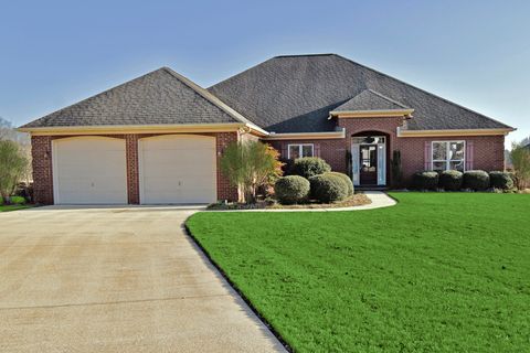 Photo of 1005 Shumard Oak Dr., Saltillo, MS 38866 (MLS # 26-370)