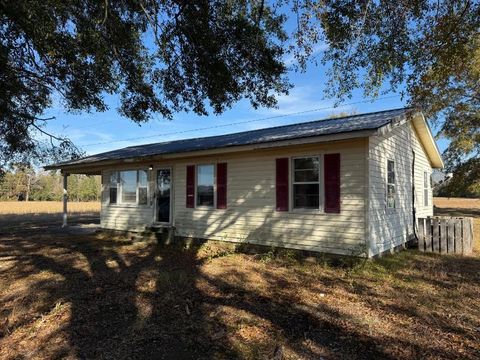 Photo of 60015 Pearce Chapel Road, Smithville, MS 38870 (MLS # 25-3996)