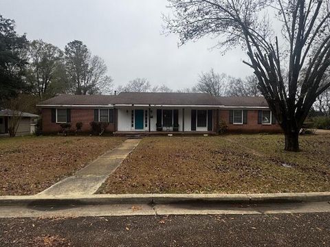 Photo of 115 Enoch St., Tupelo, MS 38801 (MLS # 25-4228)