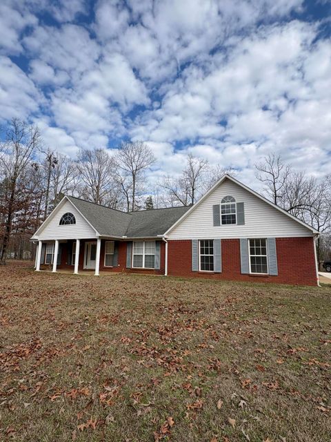 Photo of 915 S Gilmer Road, Pontotoc, MS 38863 (MLS # 26-319)