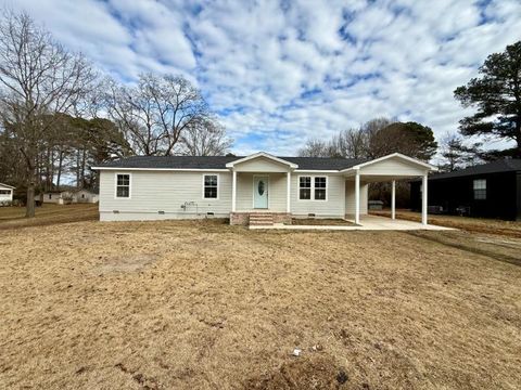 Photo of 154 Cartwright Ave., Saltillo, MS 38866 (MLS # 26-908)
