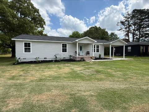 Photo of 154 Cartwright Ave., Saltillo, MS 38866 (MLS # 26-908)