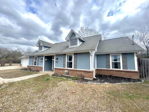 Photo of 104 Marquette Cr., Tupelo, MS 38801 (MLS # 26-456)
