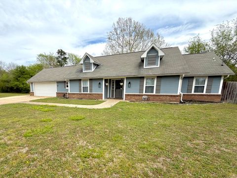 Photo of 104 Marquette Cr., Tupelo, MS 38801 (MLS # 26-456)