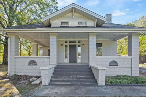 Photo of 302 Foster Park Dr., Booneville, MS 38829 (MLS # 25-3667)
