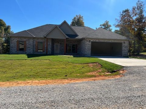 Photo of 204 Titus Cove, Mooreville, MS 38857 (MLS # 25-3616)