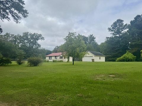 Photo of 21 Otis Road, Nettleton, MS 38858 (MLS # 25-3062) Photo of 21 Otis Road, Nettleton, MS 38858 (MLS # 25-3062)
