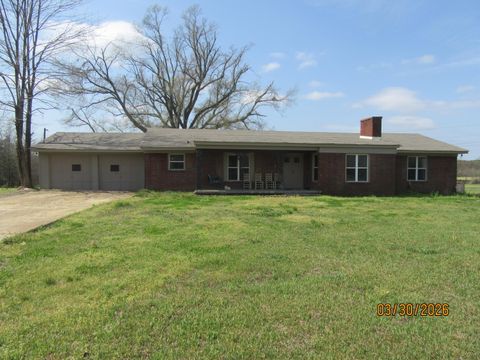 Photo of 3411 County Road 800, Blue Mountain, MS 38610 (MLS # 26-1075)