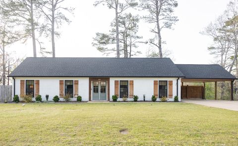 Photo of 1006 Martintown Road, New Albany, MS 38652 (MLS # 26-1101)