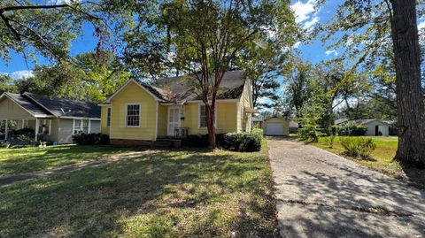 Photo of 1523 Boggan Dr., Tupelo, MS 38801 (MLS # 25-4430)