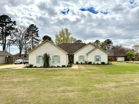 Photo of 105 Fox Dr., Fulton, MS 38843 (MLS # 26-877)