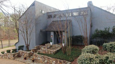 Photo of 1739 Northwood Dr., Tupelo, MS 38804 (MLS # 25-3354)