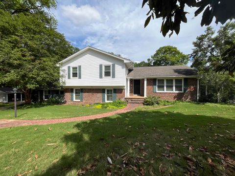 Photo of 2506 Savery Dr., Tupelo, MS 38804 (MLS # 26-1621)