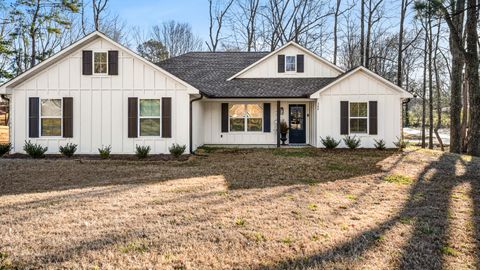 Photo of 388 South Third Street, Saltillo, MS 38866 (MLS # 26-516)