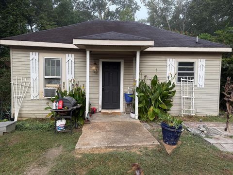 Photo of 71 Hillsdale Dr., Tupelo, MS 38804 (MLS # 25-3503)